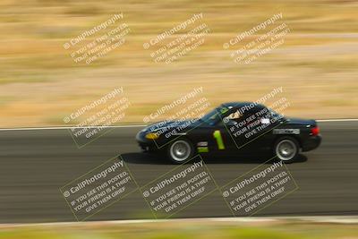 media/May-31-2025-CalClub SCCA (Sat) [[2c1a04e1ee]]/Race/Group 5/Turn 4b/